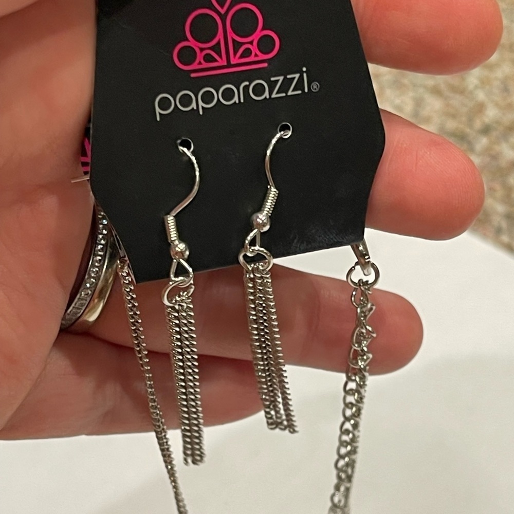 NWT Paparazzi Chromatic Cache Green Necklace & Earring Set - Picture 3 of 4